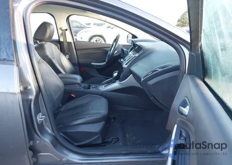 2014 Ford Focus Se from USA, damaged, VIN 1FADP3F26EL127855